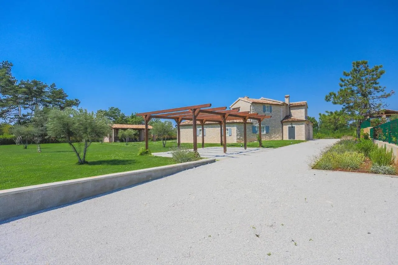 Villa Leonida Zuzici