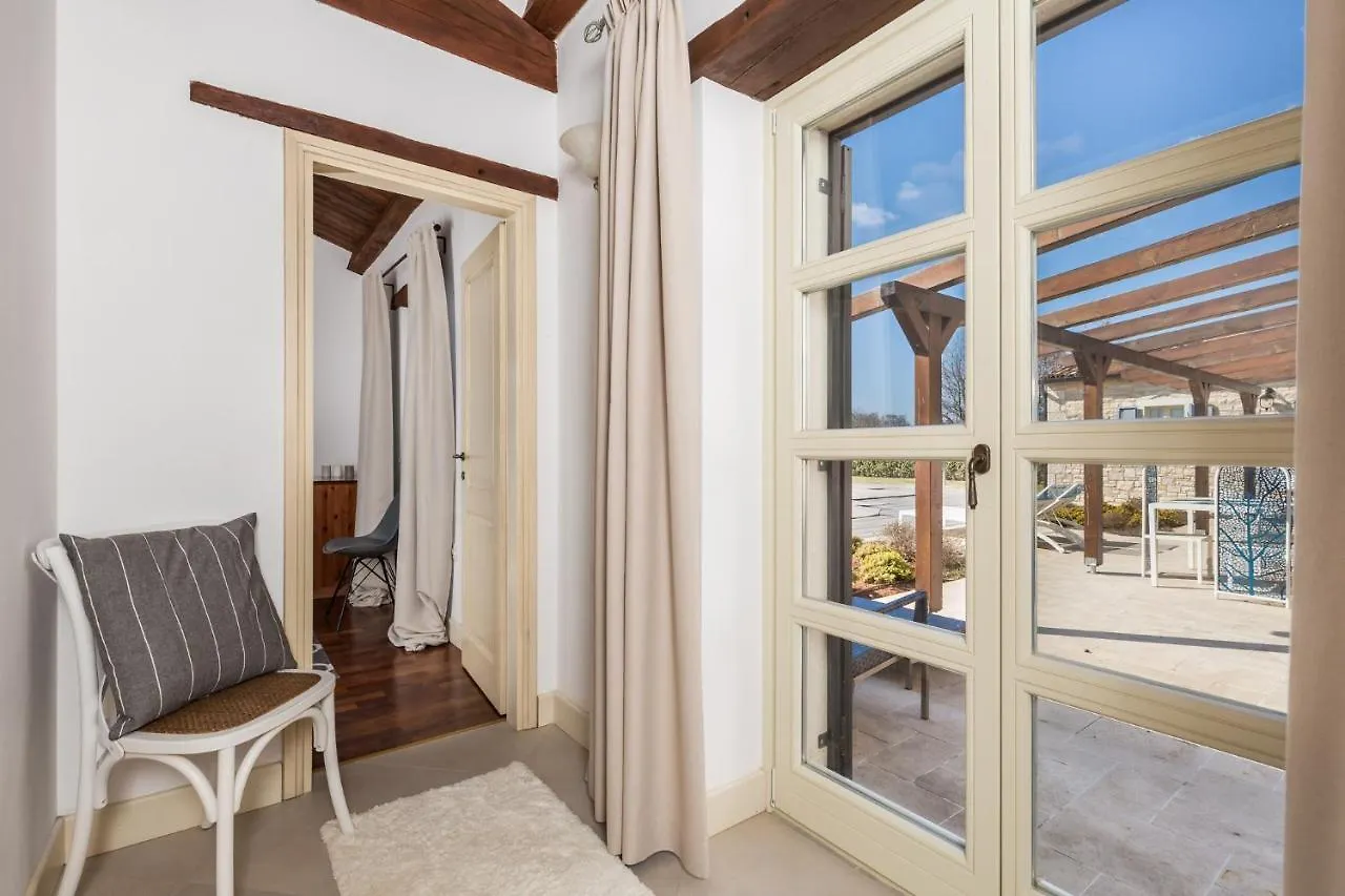 Villa Leonida Zuzici Croatia