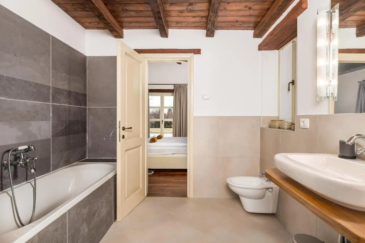 Villa Leonida Zuzici Croatia