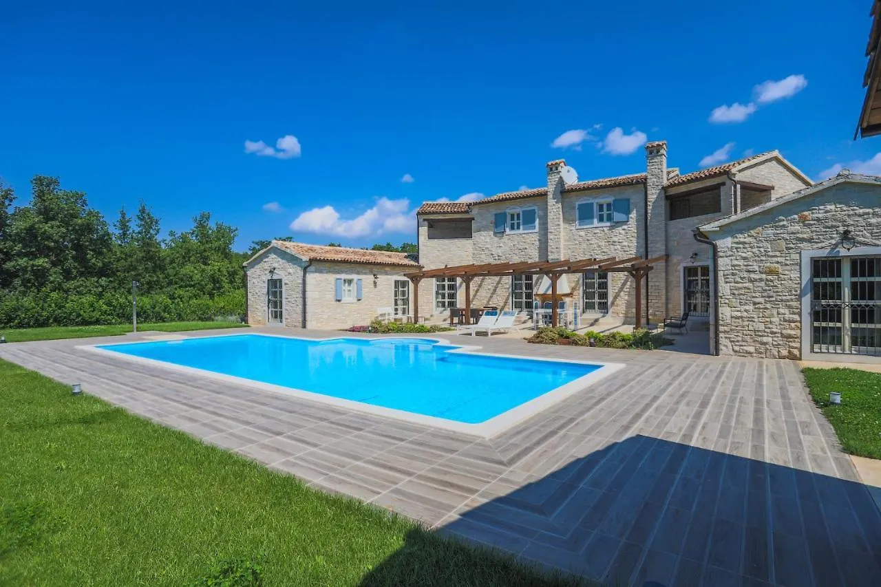Villa Leonida Zuzici Croatia